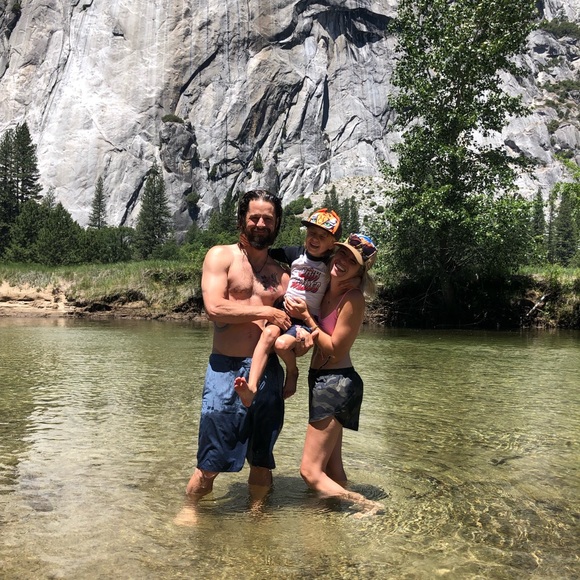 Meet your Posher, Carrie! - Picture 5 of 10